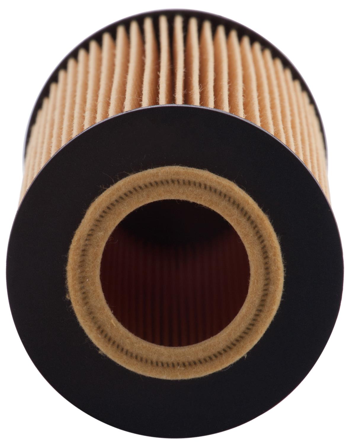 2012 Freightliner M2 106 Oil Filter  PG5684